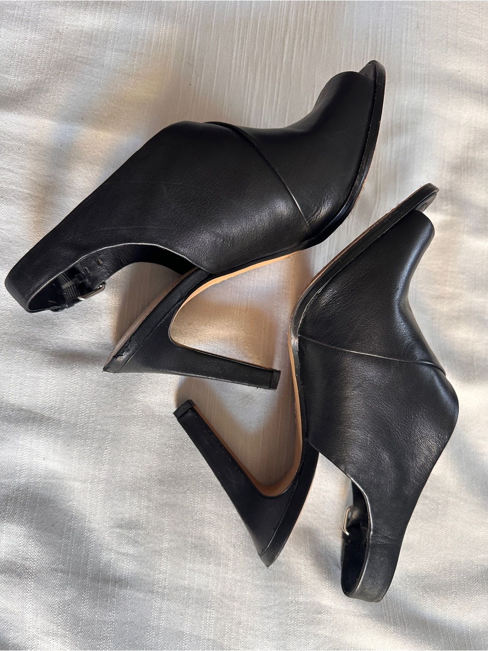VINCE CAMUTO “Ledinla” Soft Black Leather Peep Toe Slingback Sandals | 8 - Picture 6 of 13